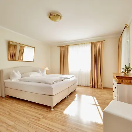 - Seehaus Riessersee